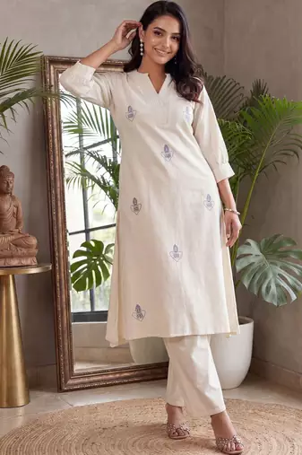 Women Ethnic Motifs Embroidered Thread Work Cotton Kurta With Palazzos