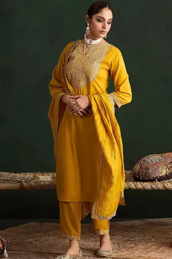 Ethnic Motifs Embroidered Kurta With Trousers & Dupatta