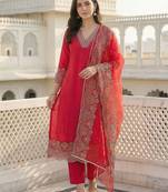Women Embroidered Thread Work Kurta with Trousers & With Dupatta