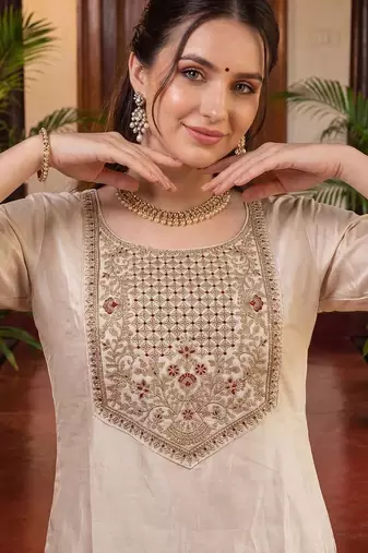 Women Ethnic Motifs Embroidered Thread Work Kurta with Trousers & With Dupatta