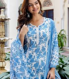 Women Floral Printed Panelled Beads and Stones Cotton Kurta with Trousers & With Dupatta