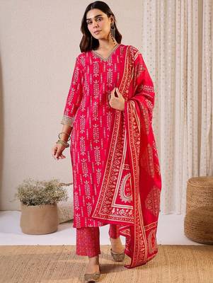 Women Ethnic Motifs Printed Kurta with Trousers & Dupatta 1