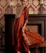 Ethnic Motifs Embroidered Zari Liva Kurta With Trousers & Dupatta