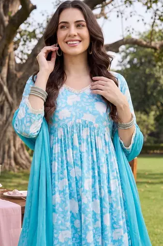 Women Floral Printed Empire Cotton Kurta With Trousers & Dupatta