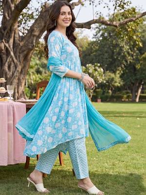 Women Floral Printed Empire Cotton Kurta With Trousers & Dupatta 3