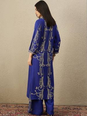 Women Ethnic Motifs Embroidered Thread Work Kurta with Trousers 6