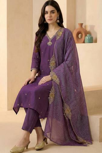 Women Ethnic Motifs Embroidered Thread Work Kurta with Trousers & With Dupatta