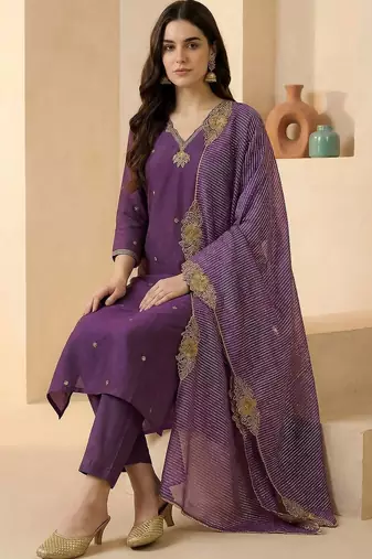 Women Ethnic Motifs Embroidered Thread Work Kurta with Trousers & With Dupatta