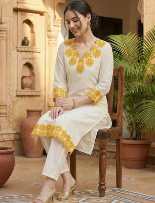 Women Floral Embroidered Thread Work Cotton Kurta with Trousers 1