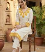 Women Floral Embroidered Thread Work Cotton Kurta with Trousers