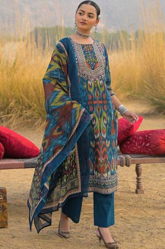 Women Ethnic Motifs Printed Mirror Work Cotton Kurta with Trousers & With Dupatta