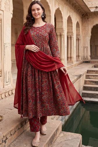 Women Paisley Printed Cotton Kurta with Trousers & With Dupatta