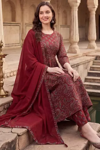 Women Paisley Printed Cotton Kurta with Trousers & With Dupatta