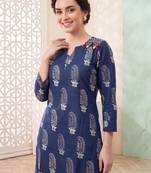 Women Ethnic Motifs Printed Beads and Stones Cotton Kurta with Trousers