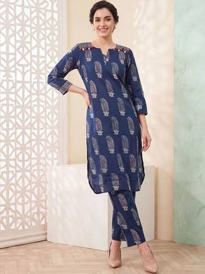 Women Ethnic Motifs Printed Beads and Stones Cotton Kurta with Trousers 5