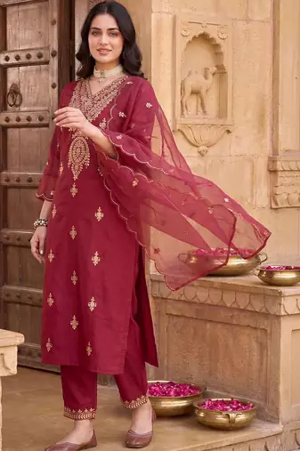 Women Ethnic Motifs Embroidered Kurta with Trousers & With Dupatta