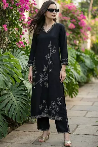 Women Floral Embroidered Thread Work Kurta with Palazzos