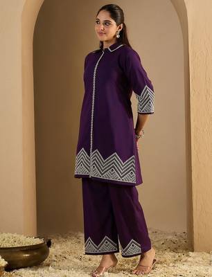 Women Ethnic Motifs Embroidered Cotton Kurta With Palazzos 3