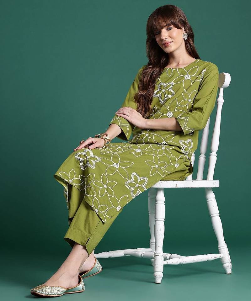 Floral Embroidered Thread Work Cotton Kurta & Trousers