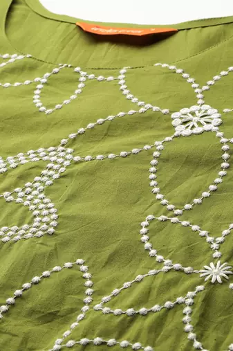 Floral Embroidered Thread Work Cotton Kurta & Trousers