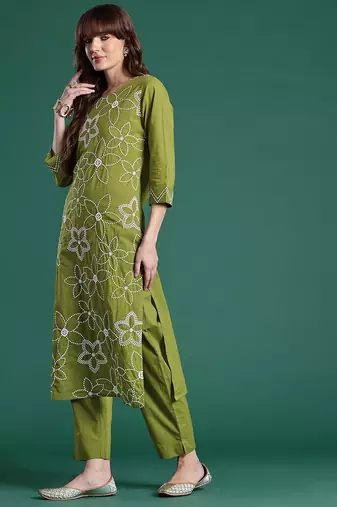 Floral Embroidered Thread Work Cotton Kurta & Trousers