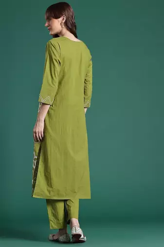 Floral Embroidered Thread Work Cotton Kurta & Trousers