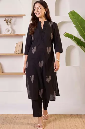 Women Ethnic Motifs Embroidered Thread Work Cotton Kurta with Trousers