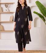 Women Ethnic Motifs Embroidered Thread Work Cotton Kurta with Trousers