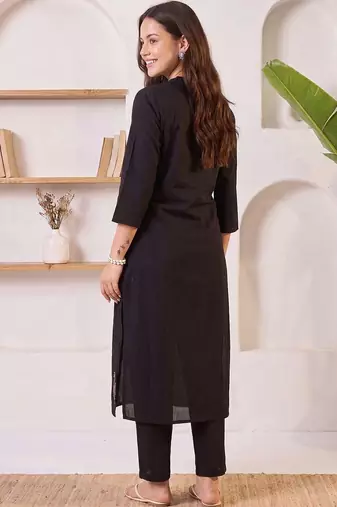 Women Ethnic Motifs Embroidered Thread Work Cotton Kurta with Trousers