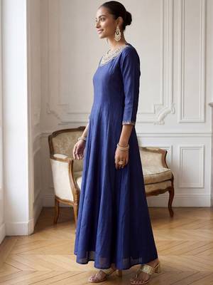 Women Ethnic Motifs Embroidered Panelled Thread Work Kurta with Trousers 6