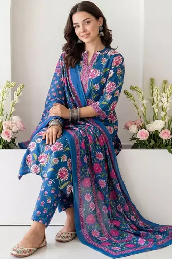 Women Floral Printed Cotton Kurta with Trousers & With Dupatta