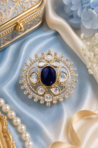 Crown halo adjustable finger ring