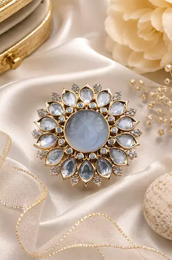 Royal garden adjustable finger ring