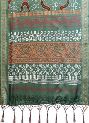 green color zari weaving work cotton blend saree 5