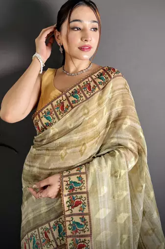 Mehendi floral print, striped, woven cotton slub kalamkari saree with blouse