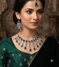 Green kundan & agate stone necklace set with earrings & maang tikka | rhodium plating