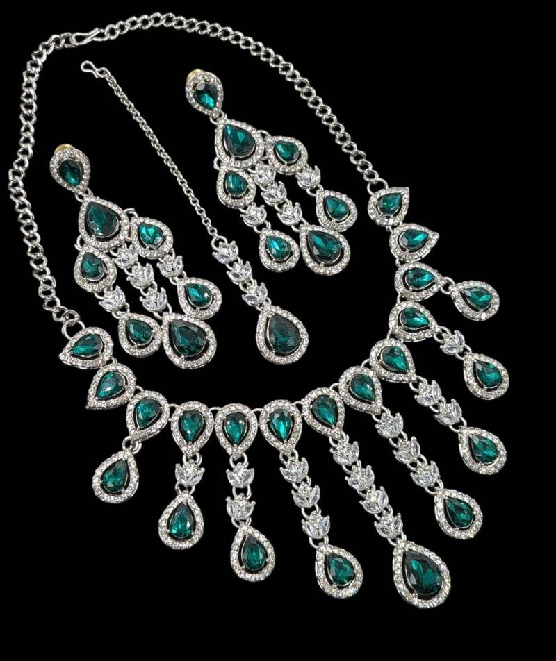 Green kundan & agate stone necklace set with earrings & maang tikka | rhodium plating