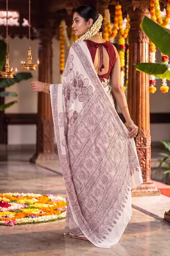 Graceful satin silk blend floral printed saree