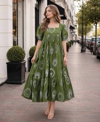 Green cotton readymade kurti with printed work 1