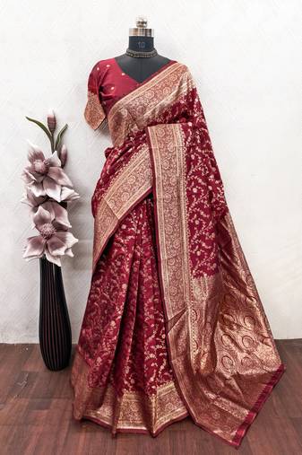 red art silk blend banarasi jacquard work saree with unstitched blouse piece