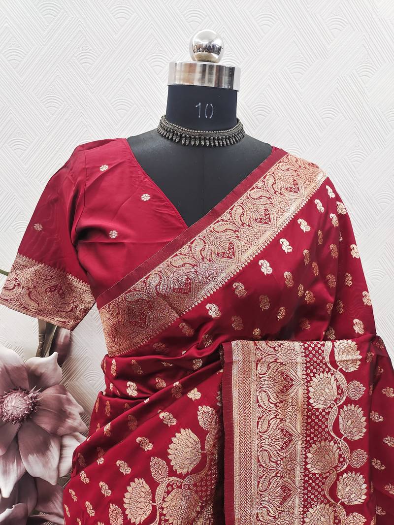 red art silk blend banarasi jacquard work saree with unstitched blouse piece