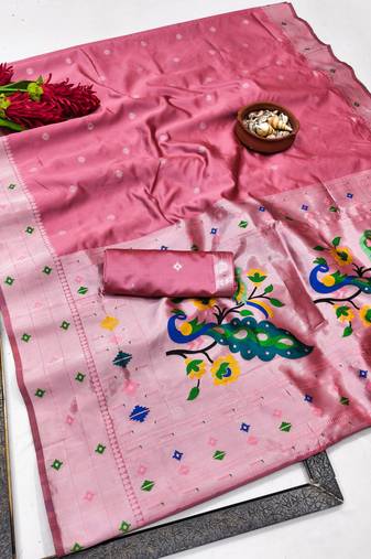gajri art silk blend jacquard work saree with unstitched blouse piece
