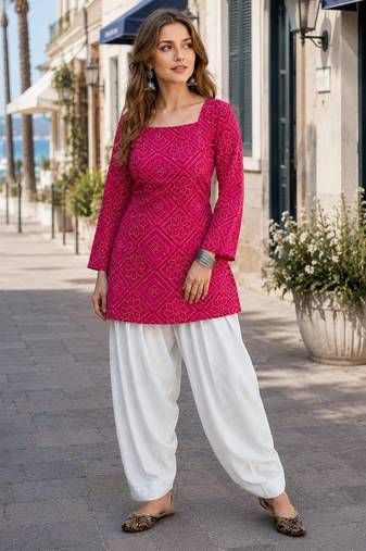 Pink cotton readymade suit with bandhej printed work