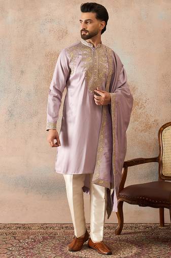 Men lavender zari embroidered silk blend kurta with trousers & dupatta