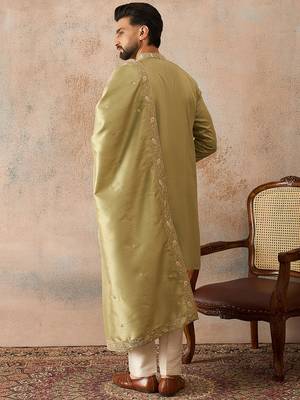 Men green zari embroidered silk blend kurta with trousers & dupatta 4