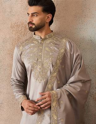 Men grey silk blend embroidered ethnic kurta with trousers & dupatta 1
