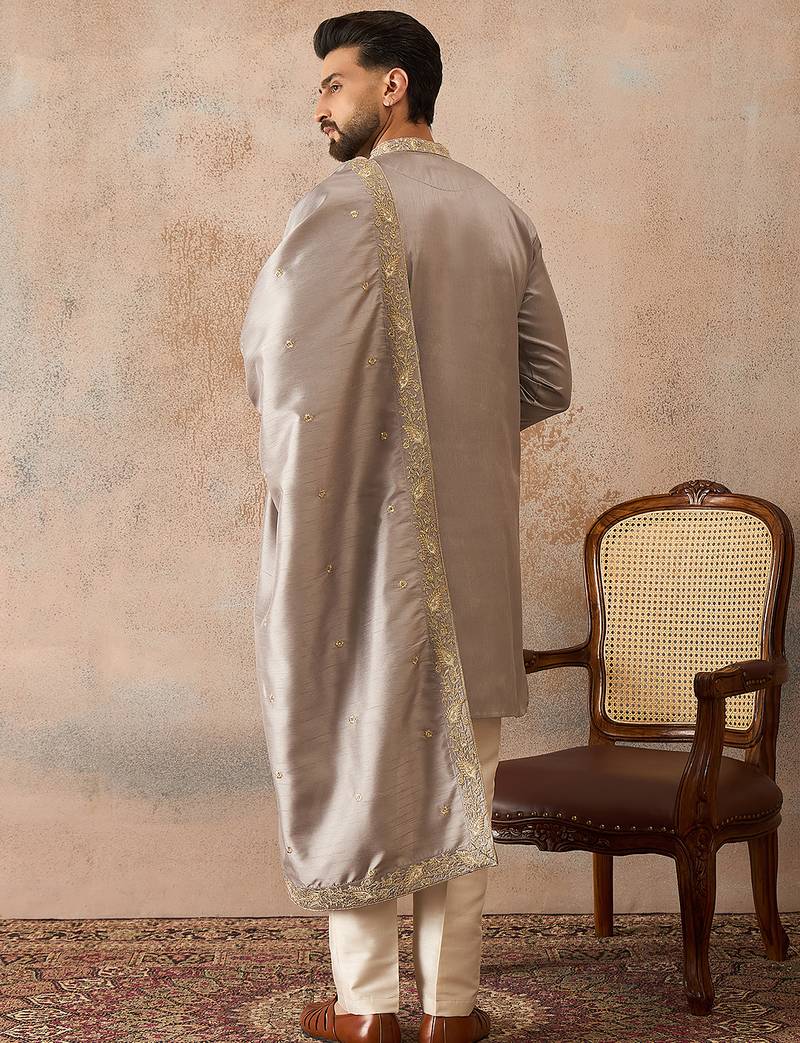 Men grey silk blend embroidered ethnic kurta with trousers & dupatta
