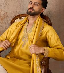 Mens yellow silk blend solid embroidered kurta & trouser with dupatta