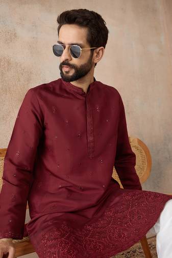 Mens maroon silk blend solid emboidered straight kurta