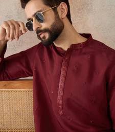 Mens maroon silk blend solid emboidered straight kurta